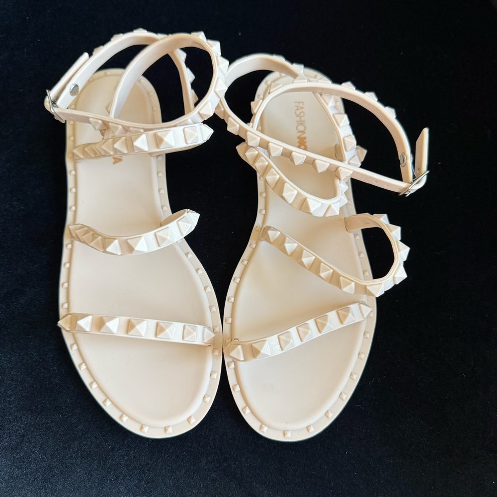 $10 or 🆓 BUY ONE GET ONE FREE 🆓 
Studded Strappy Sandals